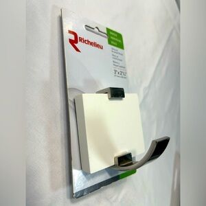 Richelieu Single Wall Mount Hook/Hanger